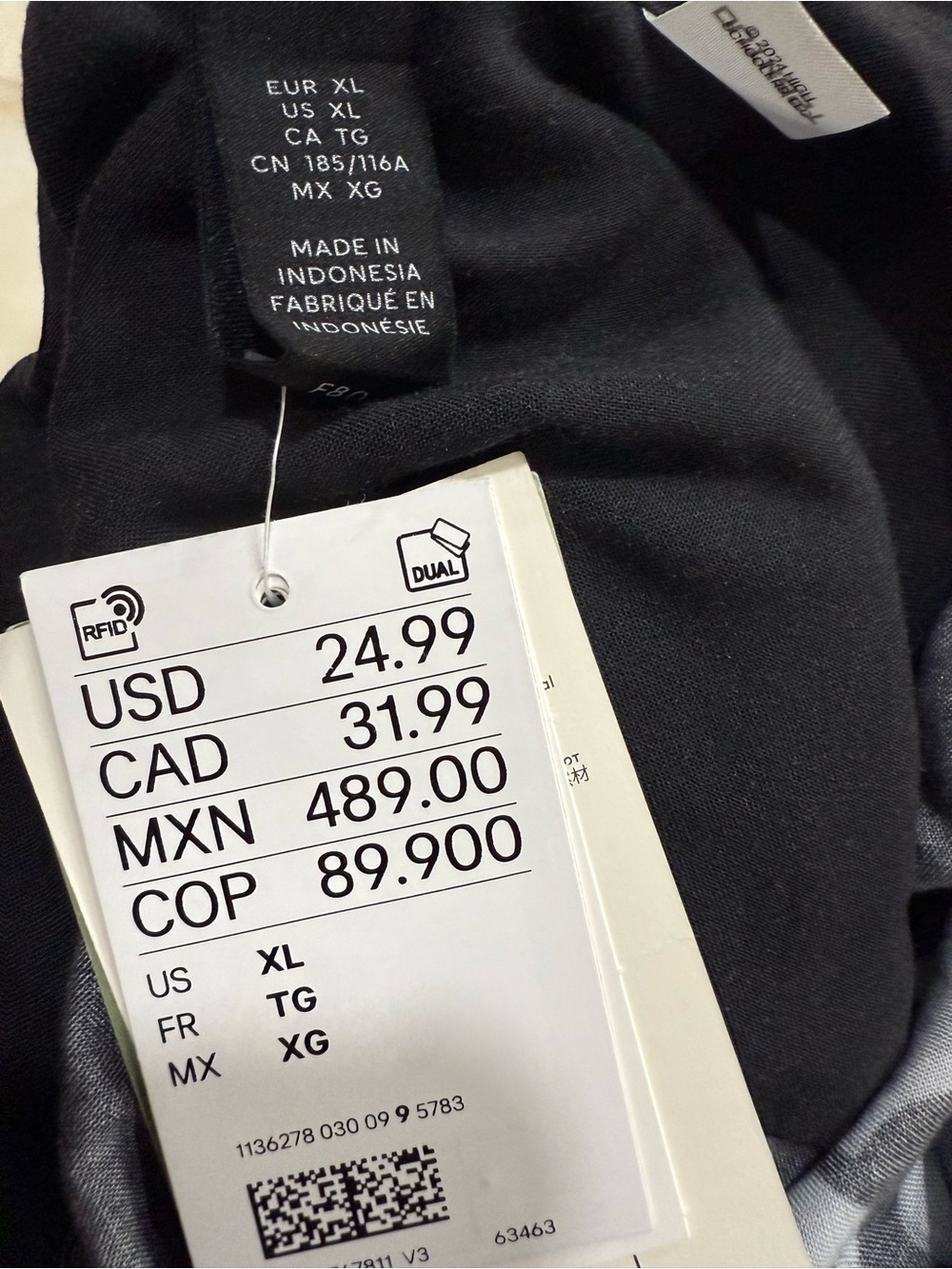 Black Graphic Men's Short-Sleeve Shirt - Picture 4 of 4